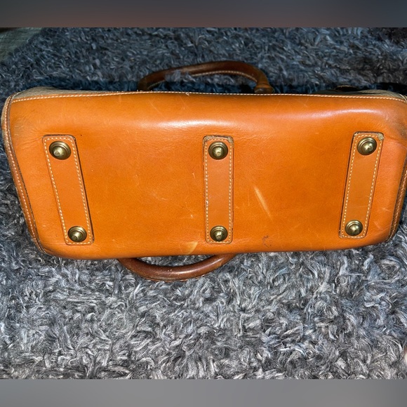 VINTAGE DOONEY & BOURKE WHITE AND TAN PEBBLED LEATHER SATCHEL BAG - Picture 5 of 9